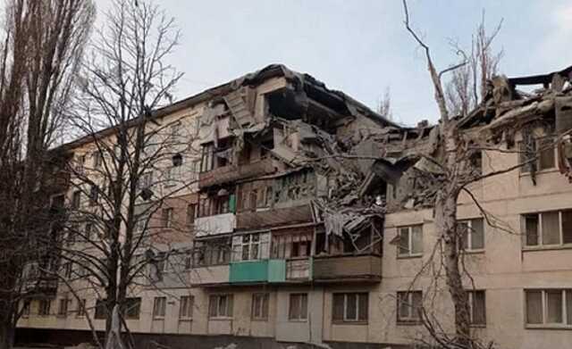 Российские оккупанты обстреляли Кременную: есть раненые