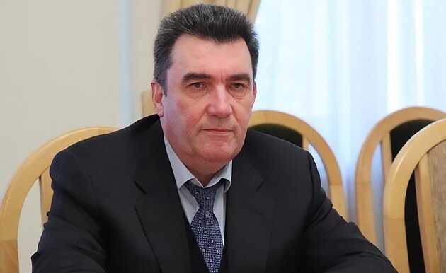 Данилов: Россия хотела уничтожить Зеленского и установить марионеточное правительство из «людей с погонами»