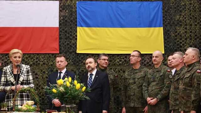Жена Дуды посетила литовско-польско-украинскую бригаду имени Острожского