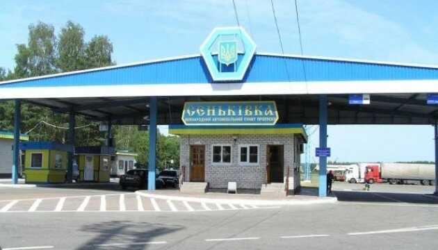 Россияне минометами обстреляли пограничную Сеньковку в Черниговской области