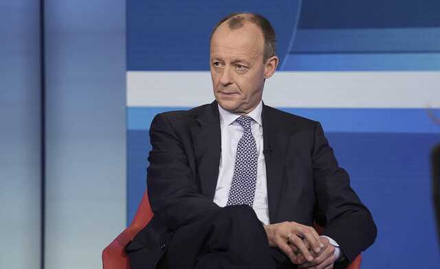 Лидер "партии Меркель" раскритиковал Шольца за недостаточную поддержку Украины в противостоянии с РФ