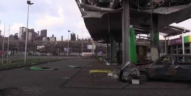 Много трупов: Журналисты показали видео из района завода Ильича в Мариуполе