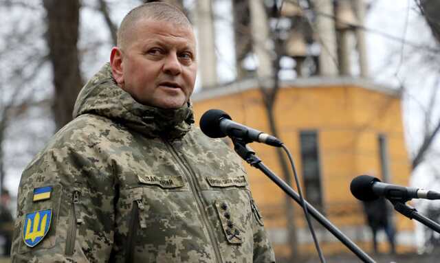 Делают все возможное, – Залужный о поддержке защитников Мариуполя
