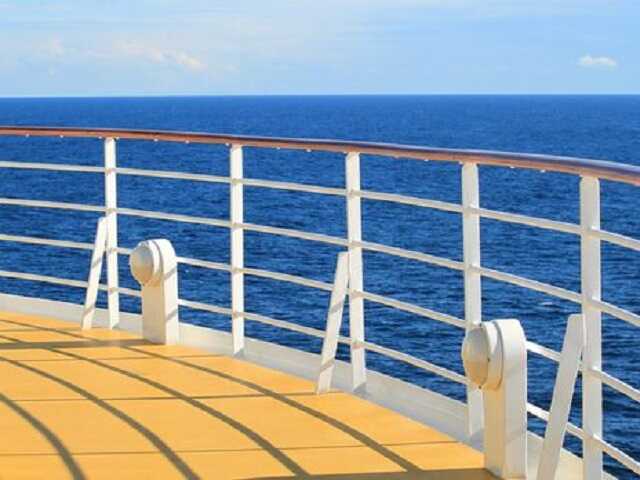 В плену оккупантов остаются 42 члена экипажей трех грузовых судов