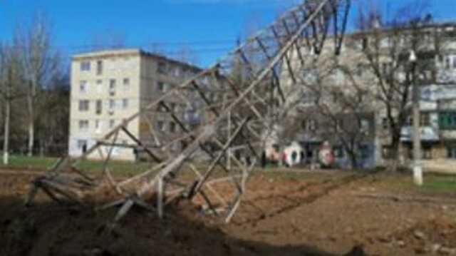 Огромная воронка от снаряда: мэр показал последствия обстрела Николаева