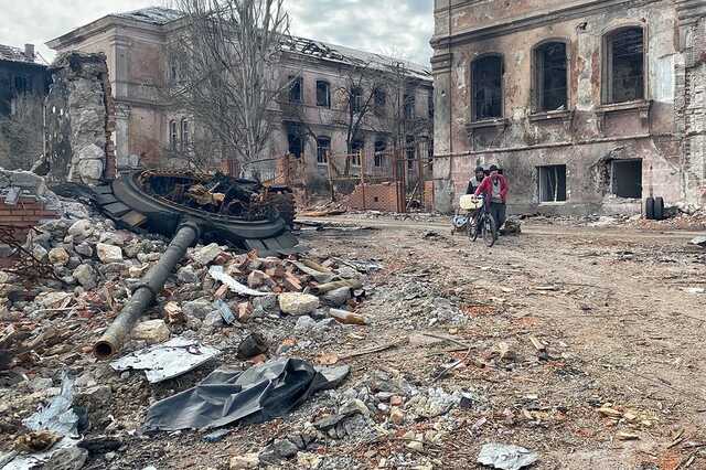 В Мариуполе бои идут на всех улицах