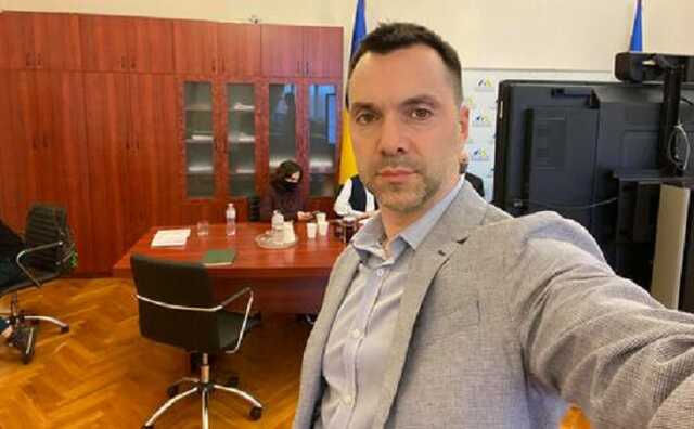 Арестович о разговоре Путина и Шойгу: Угроза падения Мариуполя отступила