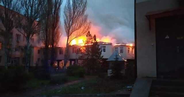 Оккупанты открыли огонь по эвакуационному автобусу из Попасной. За рулем был школьный учитель