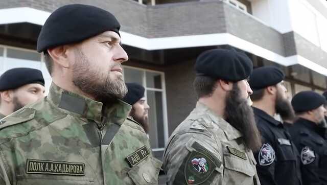 "30−40 машин за раз": Арестович рассказал, как ВСУ уничтожали "кадыровцев" в Украине