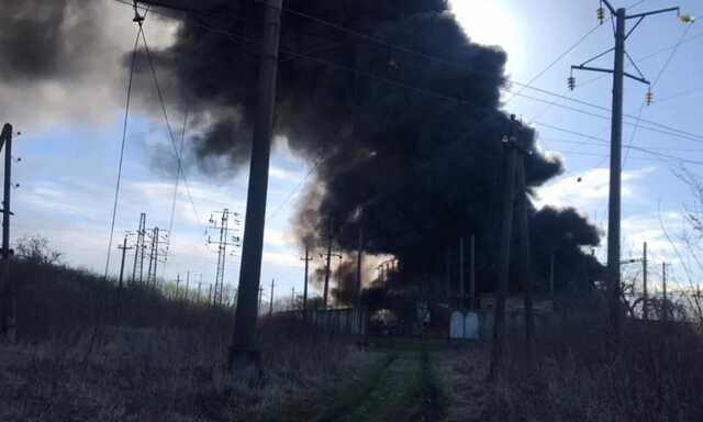 На Львівщині лунають вибухи: працює ППО, є "прильоти"