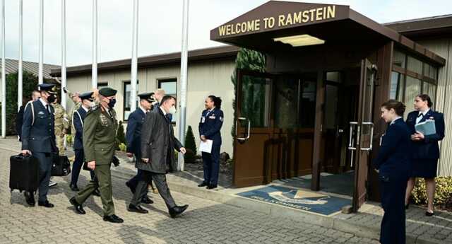 «Историческая» встреча в Рамштайне стран-партнеров Украины — Deutsche Welle