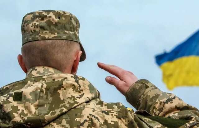 Украинским военнослужащим во время войны добавят еще по 30 тысяч гривен денежного вознаграждения