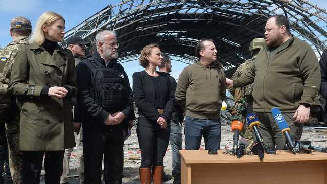 Спикеры парламентов Румынии, Северной Македонии и Швейцарии посетили Гостомель и Ирпень