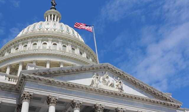 Палата представителей Конгресса США одобрила ленд-лиз для Украины