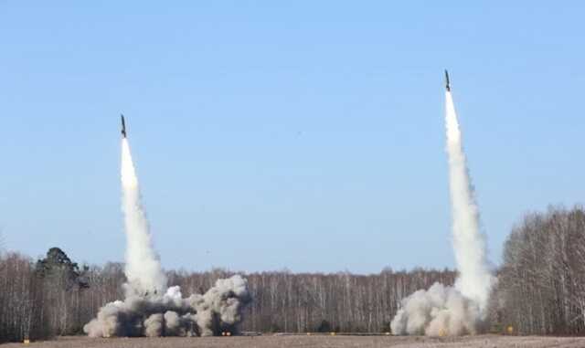 Ракетные удары по Киеву: в больницу попали три человека