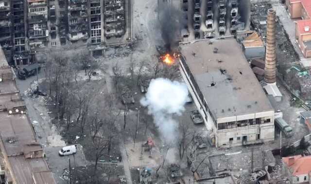 Россияне бомбами обстреляли позиции нацгвардейцев в Мариуполе: те нанесли ответный удар