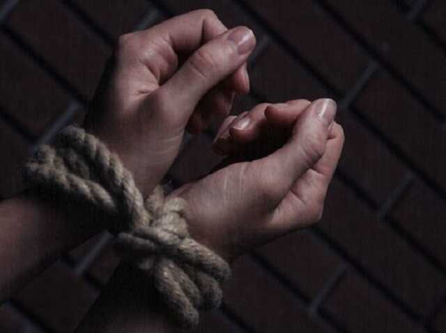 На Запорожье оккупанты выкрали двоих волонтеров из Великобритании, связи с ними нет