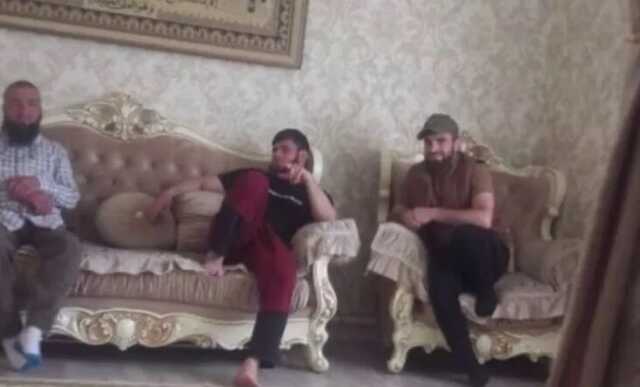 "Подарок сделала, спасибо": ребенок из Чечни записал видео на украденный в Мариуполе телефон