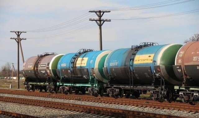 Российская компания пугает Польшу возможным взрывом 500 вагонов с газом