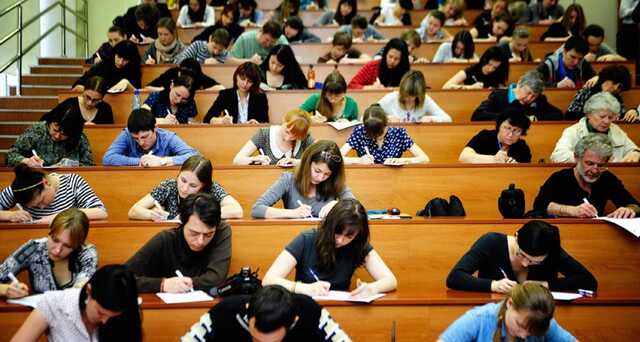 Российские студенты устроили демарш из-за войны в Украине