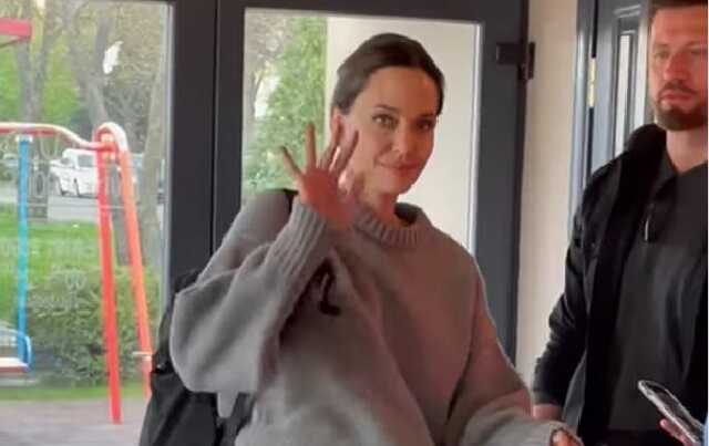 Анджелина Джоли прокомментировала свой визит в Украину