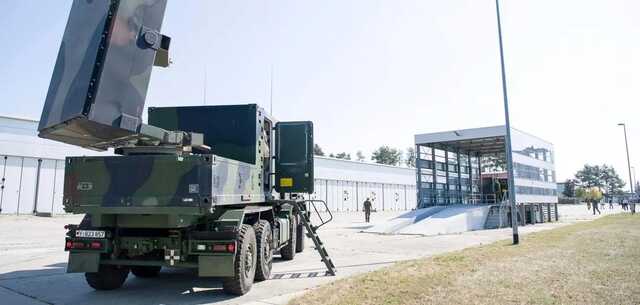 Die Welt:      COBRA   