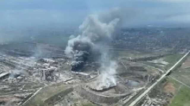 Круговая оборона Азовстали: рашисты бросили на штурм авиацию, артиллерию и пехоту