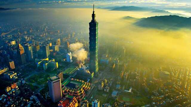 18 военных самолетов Китая вошли в зону действия ПВО Тайваня