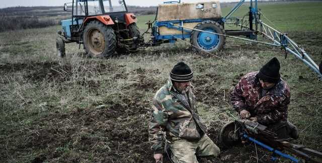 Оккупанты хотят отобрать у людей землю в Запорожской области, — Денисова