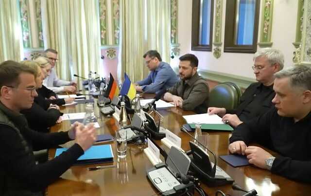 Зеленский провел встречу с президентом немецкого Бундестага