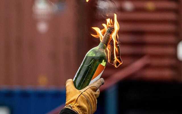 В России к 9 мая сожгли еще один военкомат