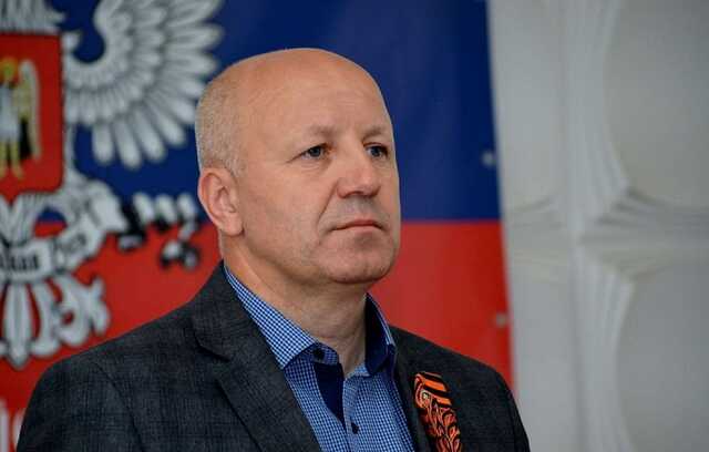 Россия поставила в Мариуполе "гауляйтера" в погонах: им стал беглый преступник