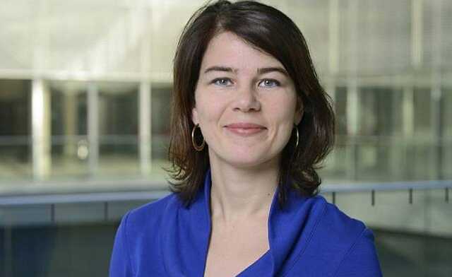 Глава МИД Германии прибыла в Украину. По приезду посетила Бучу