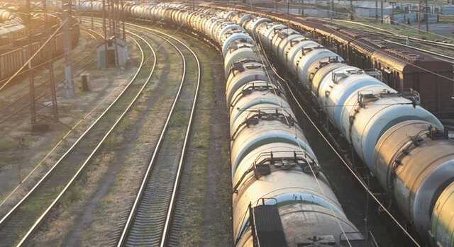 Руководитель топливной базы «Укрзализныци» украл горючего на 1,4 млн гривен