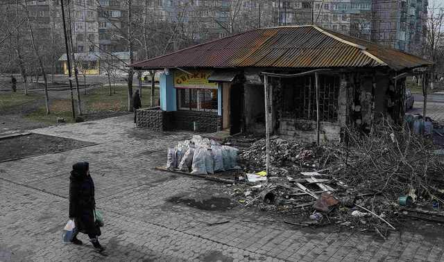 В Мариуполе снимают сюжеты, как много людей рвется на работу в "ДНР"