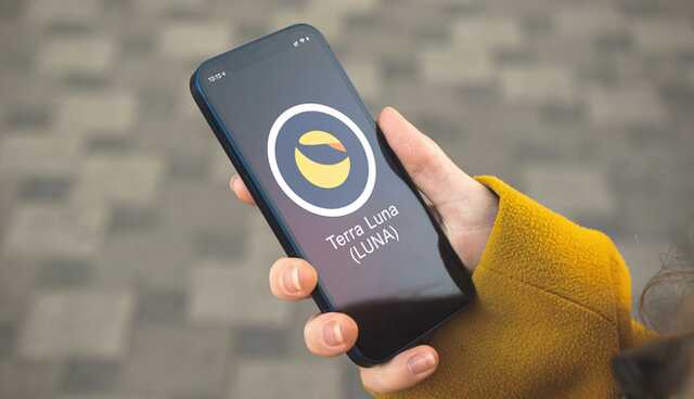 LUNA все? Творці "поховали" одну з найбільших криптовалют світу