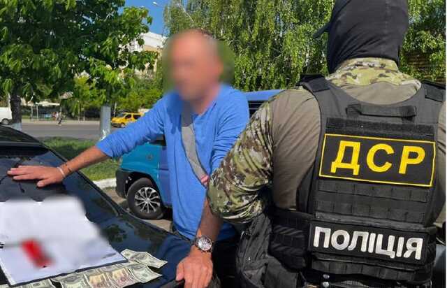 Сотрудник «Одессагаза» требовал взятки за подключение квартир к газоснабжению