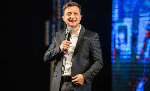 Фото Зеленского в розовой панамке назвали пророческим