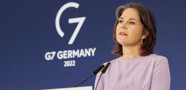 Россия отвечает за войну с Украиной и за нанесенный ущерб — Бербок