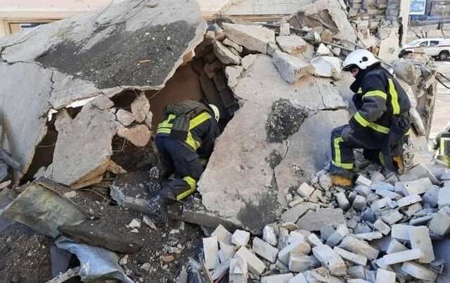 Российские войска дважды за день обстреляли поселок под Харьковом: ранены четыре человека