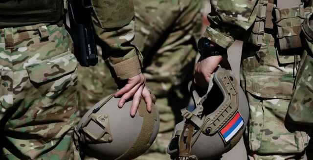 РФ начала комплектовать регулярные части бойцами ЧВК из-за больших потерь - СМИ