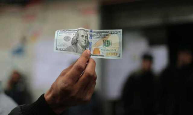 Киевские мошенники получили валюту за 1,2 млн сувенирных гривен