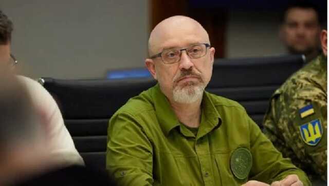 Благодаря героизму гарнизона Мариуполя удалось оттянуть войска РФ от Киева, - Резников