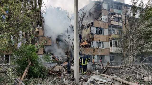 В Бахмуте из-под завалов дома достали тело 2-летней девочки