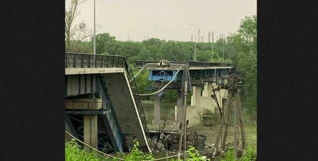Российские войска уничтожили мост между Северодонецком и Лисичанском, — Гайдай