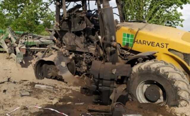 В Киевской области трактор подорвался на боеприпасе: водитель травмирован