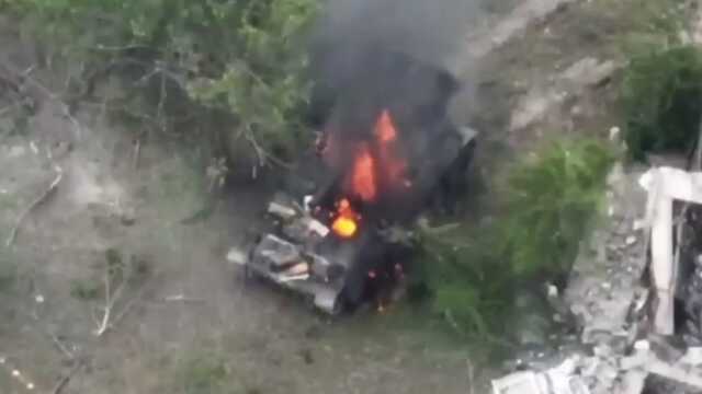 ВСУ уничтожили автопарк техники россиян в Луганской области