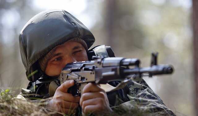 Украинские военные отбили 11 атак на Донбассе: сбили самолет и беспилотник