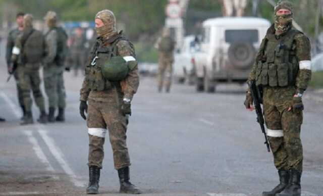 Взявши гроші стріляють в спину: окупанти встановили таксу за "дозвіл" на евакуацію