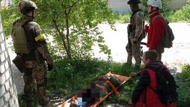 На Луганщине оккупанты обстреляли машину скорой с раненой женщиной